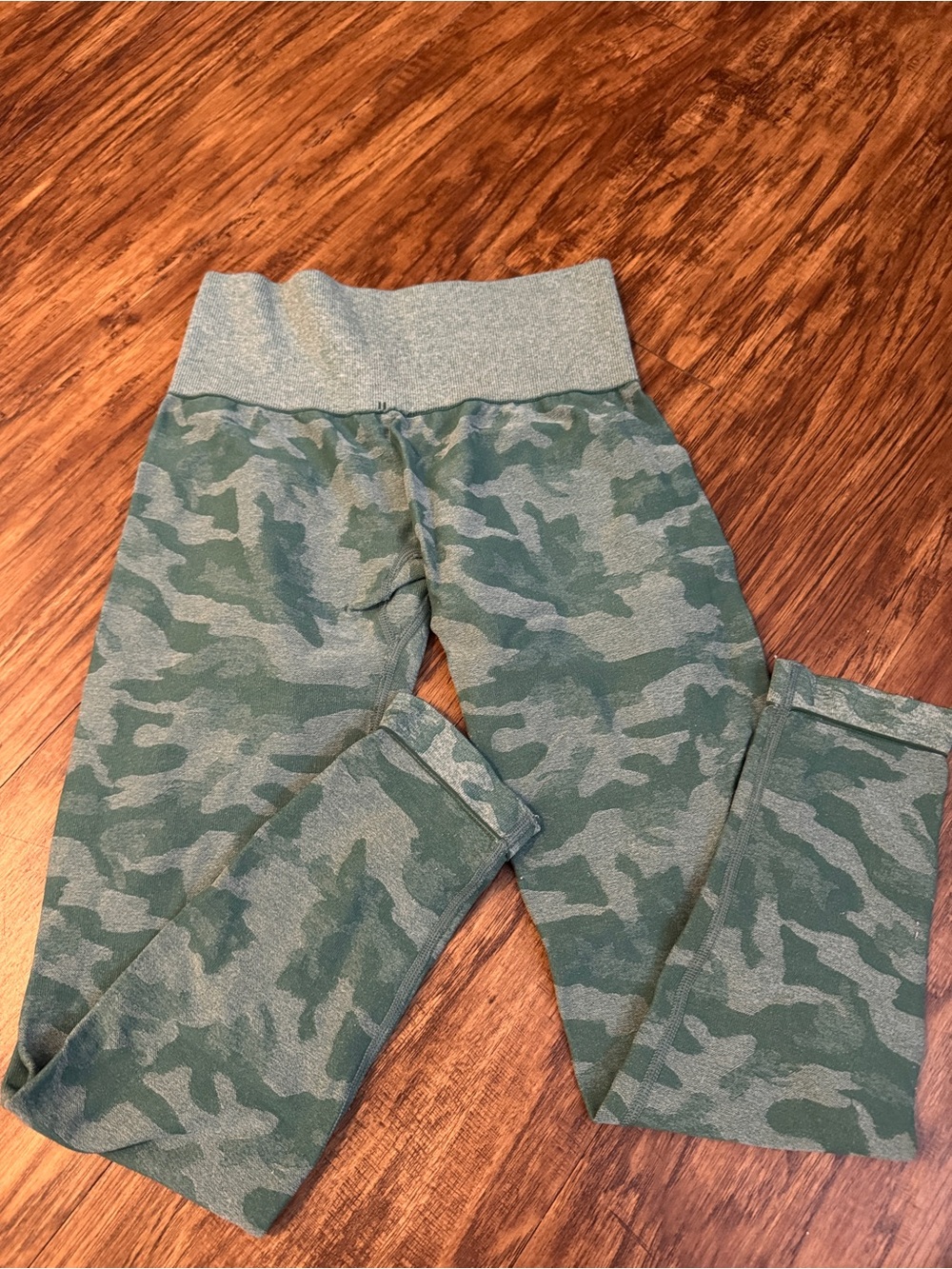 Women’s Green Camo Thick Leggings
